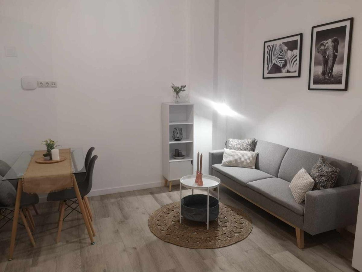 La Victoria Suites Málaga Dış mekan fotoğraf